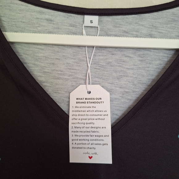 Floral Women's Top - Picture 3 of 3